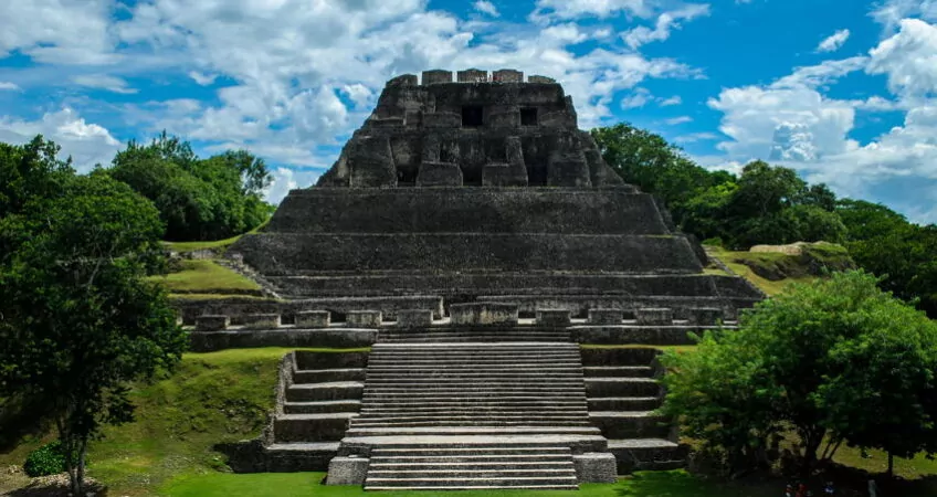 xunatunich in belize