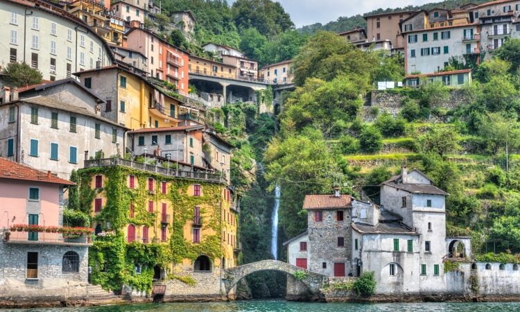 Colorful houses and a bridge in Lake Como, Lombardy, Italy.
