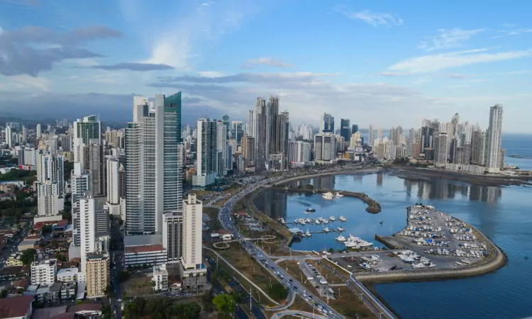 A view of Panama City, Panmaa on a sunny afternoon